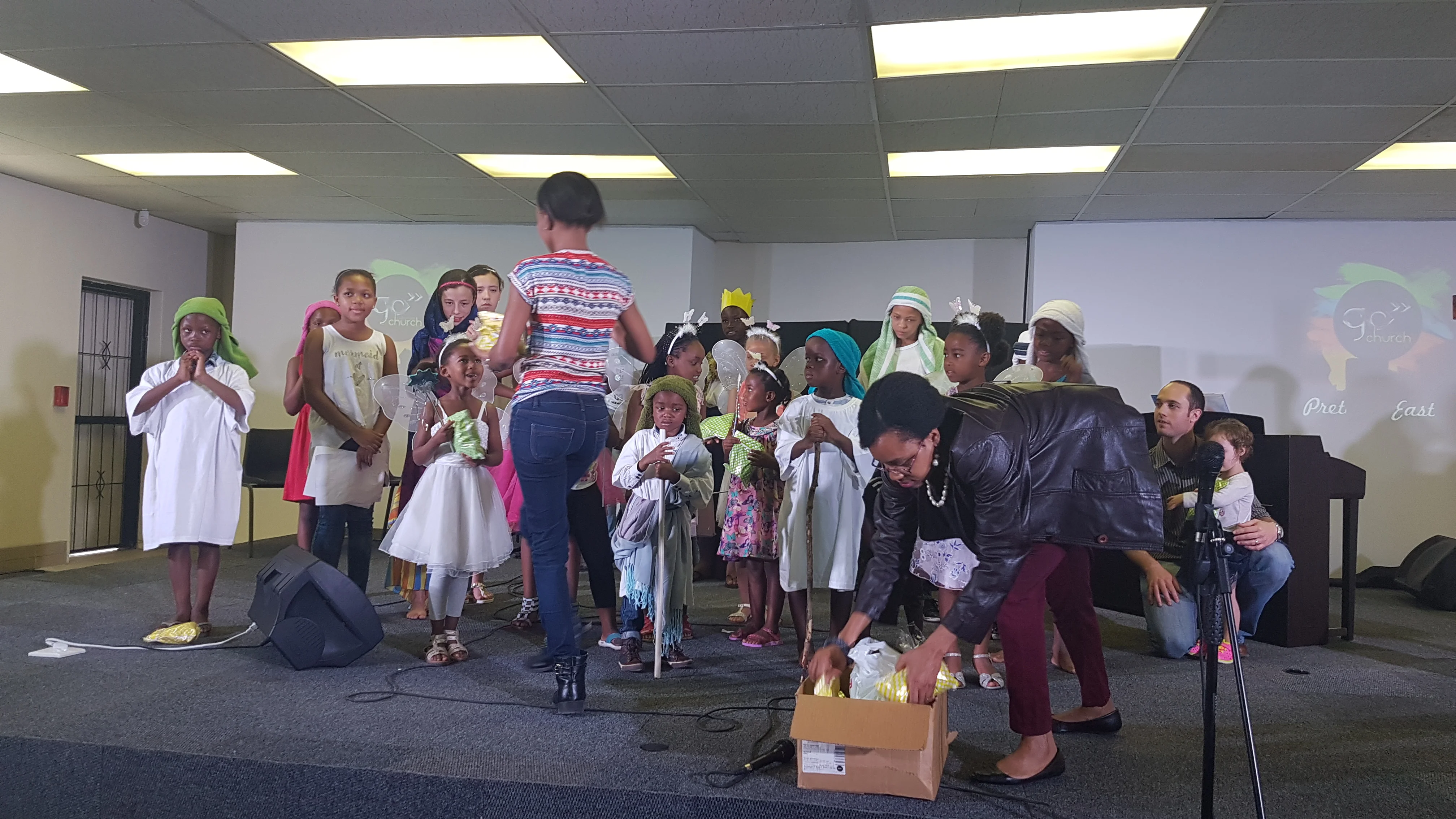 Go Kids The Birth of Jesus photo 5
